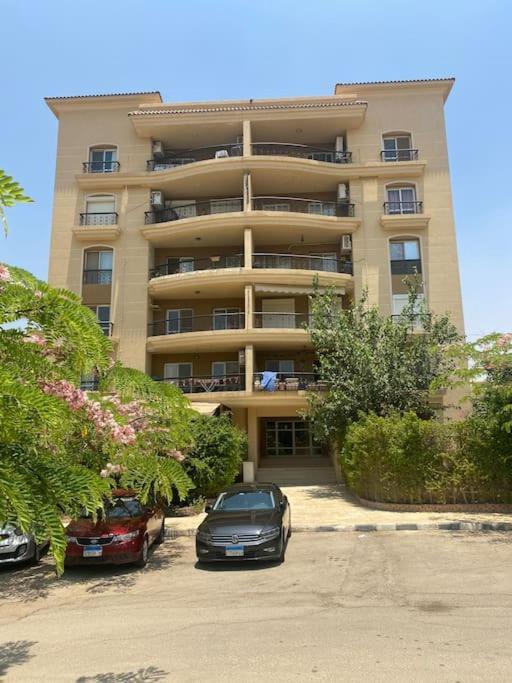 Elegant And Spacious Luxury In Al Rehab Gated Community, New Apartment Cairo