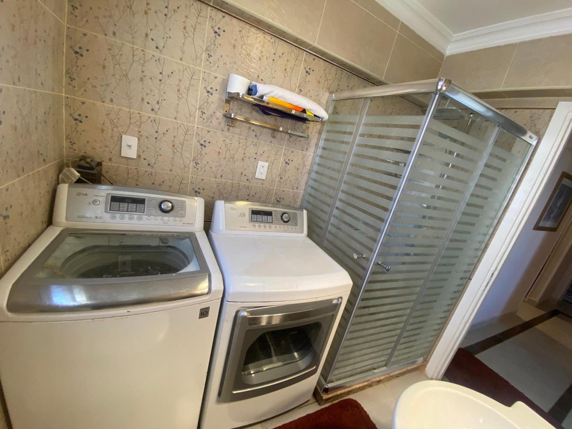 Elegant And Spacious Luxury In Al Rehab Gated Community, New Apartment *